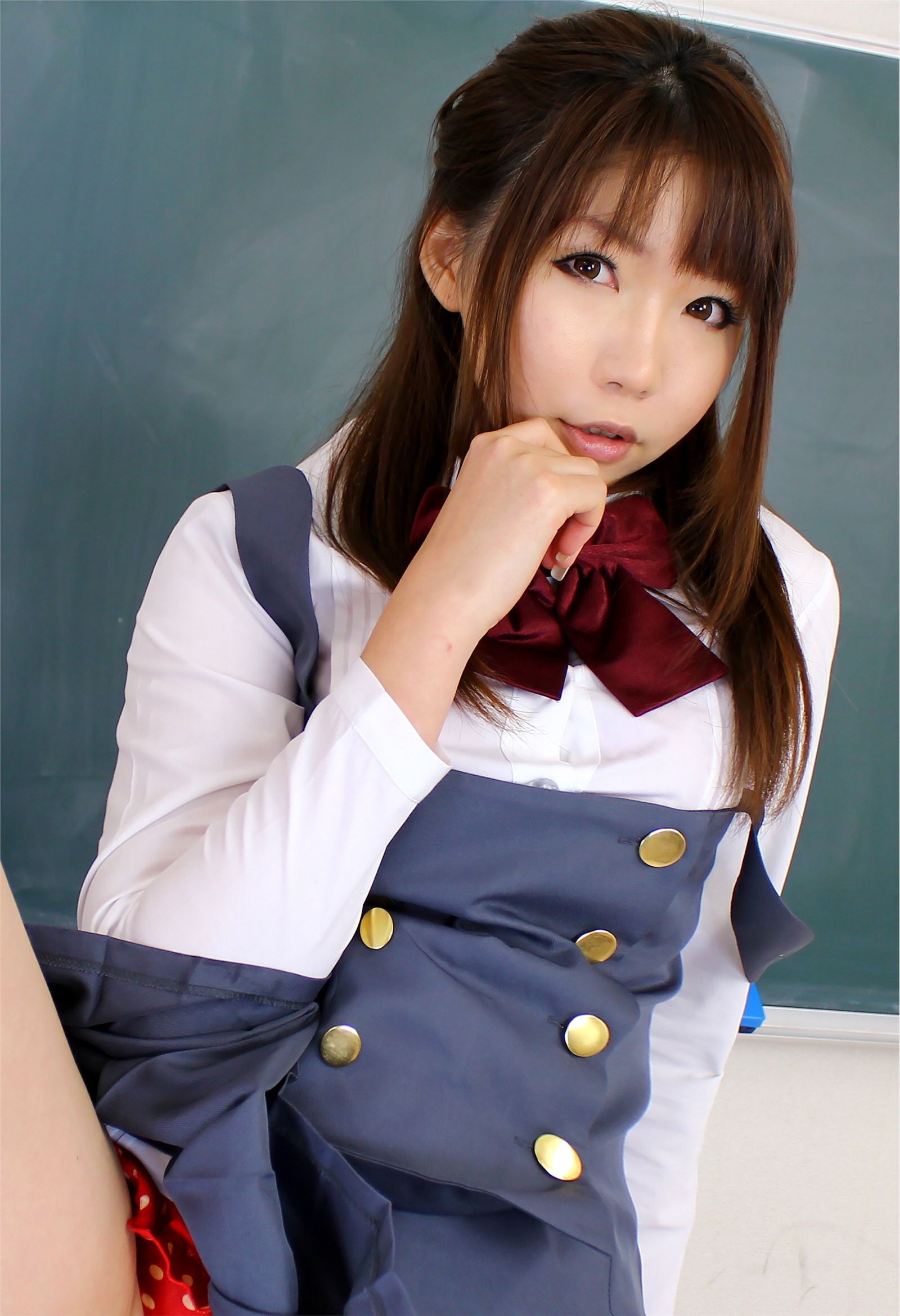 [Cosplay]2013.04.05酷炫的黑发金发女学生Cosplay